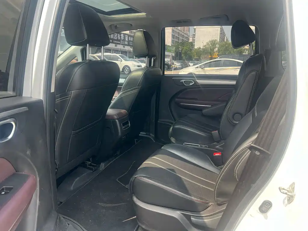 GAC Motor Trumpchi M6 — миниатюра 5