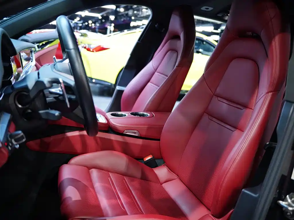 Porsche Panamera — миниатюра 2
