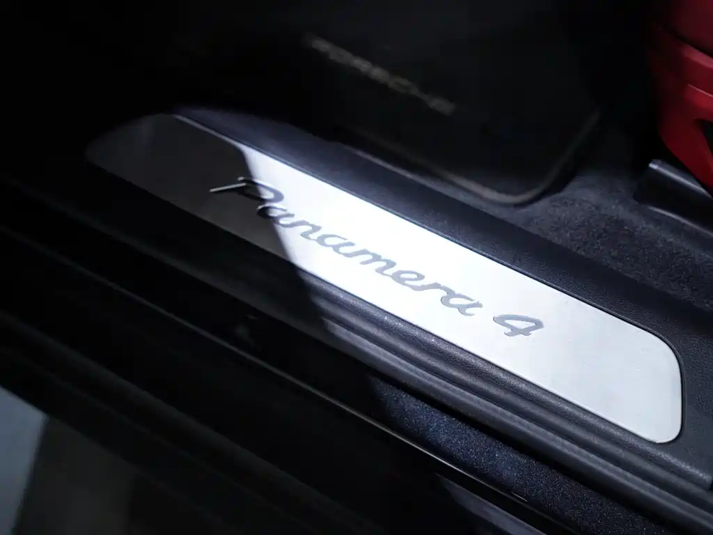 Porsche Panamera — миниатюра 23