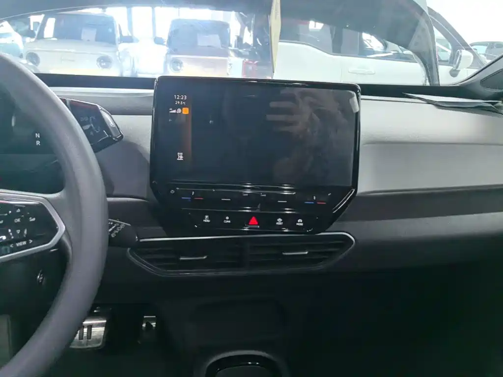 Volkswagen ID.3 — миниатюра 13