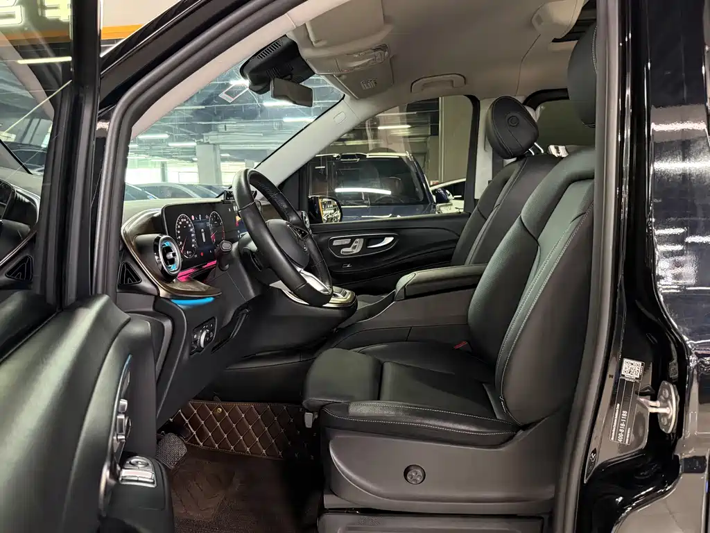 Mercedes-Benz V-Class — миниатюра 8