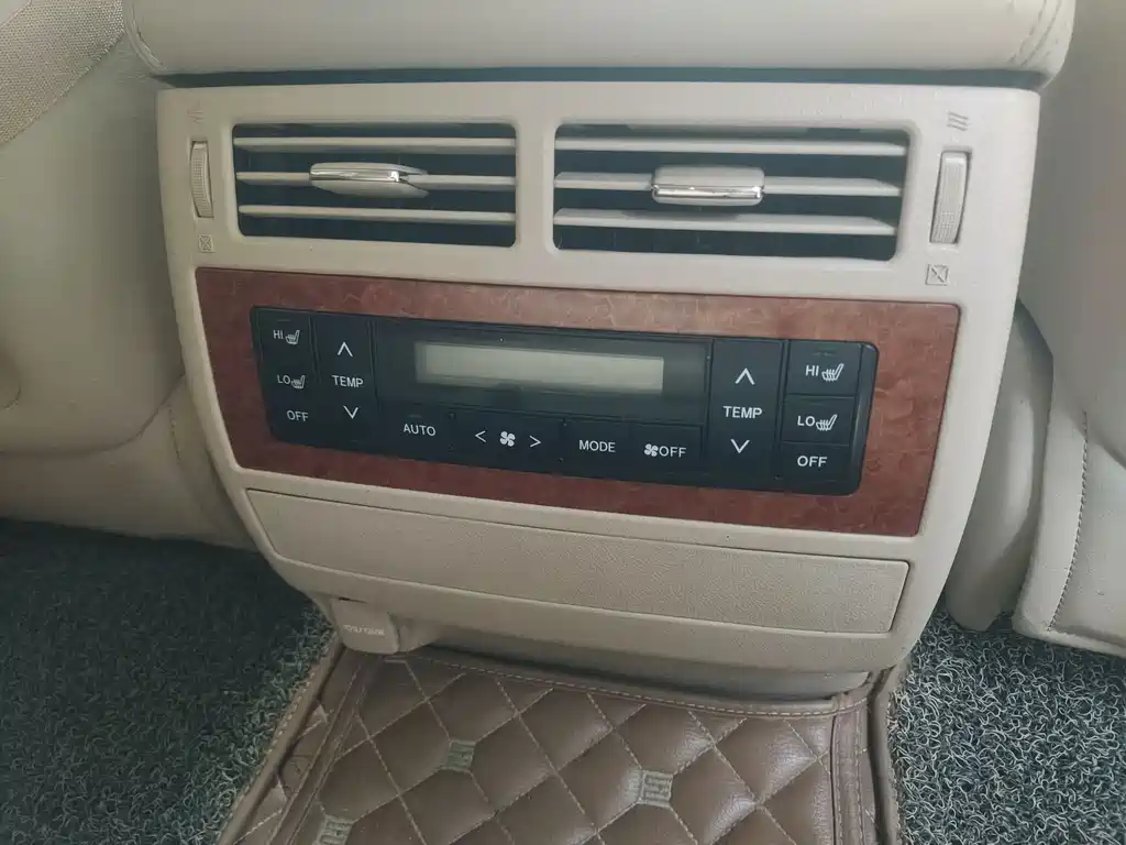 Toyota Land Cruiser 4.0L Auto VX, фото 12