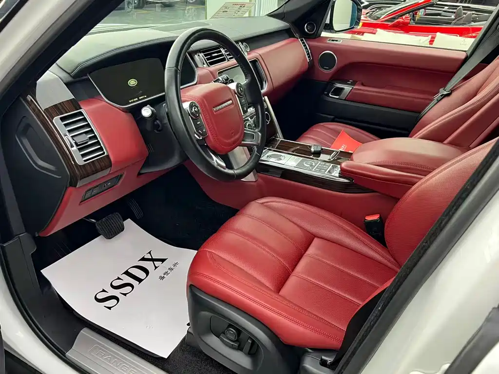 Land Rover Range Rover — миниатюра 6