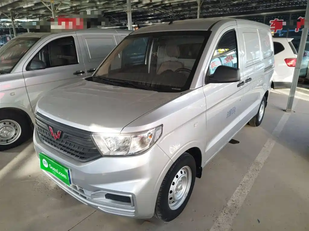 Wuling Hongguang V 2022
