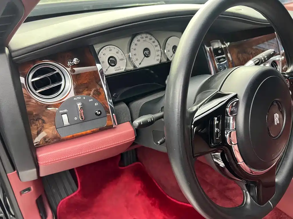 Rolls-Royce Ghost — миниатюра 15