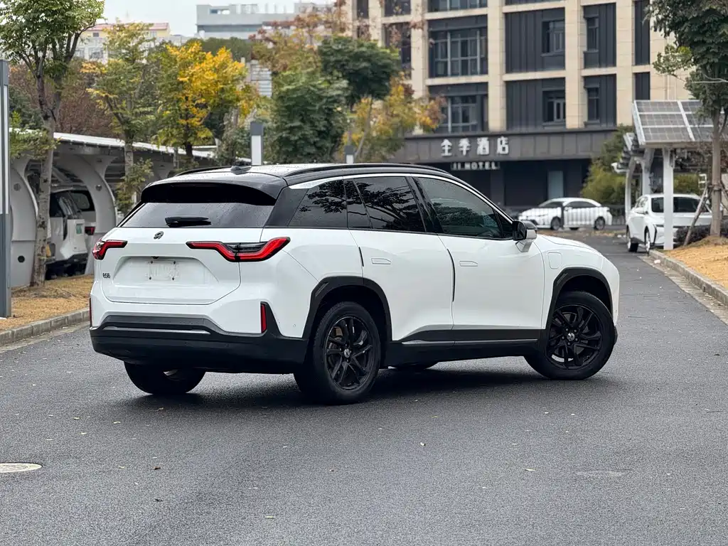 NIO NIO ES6