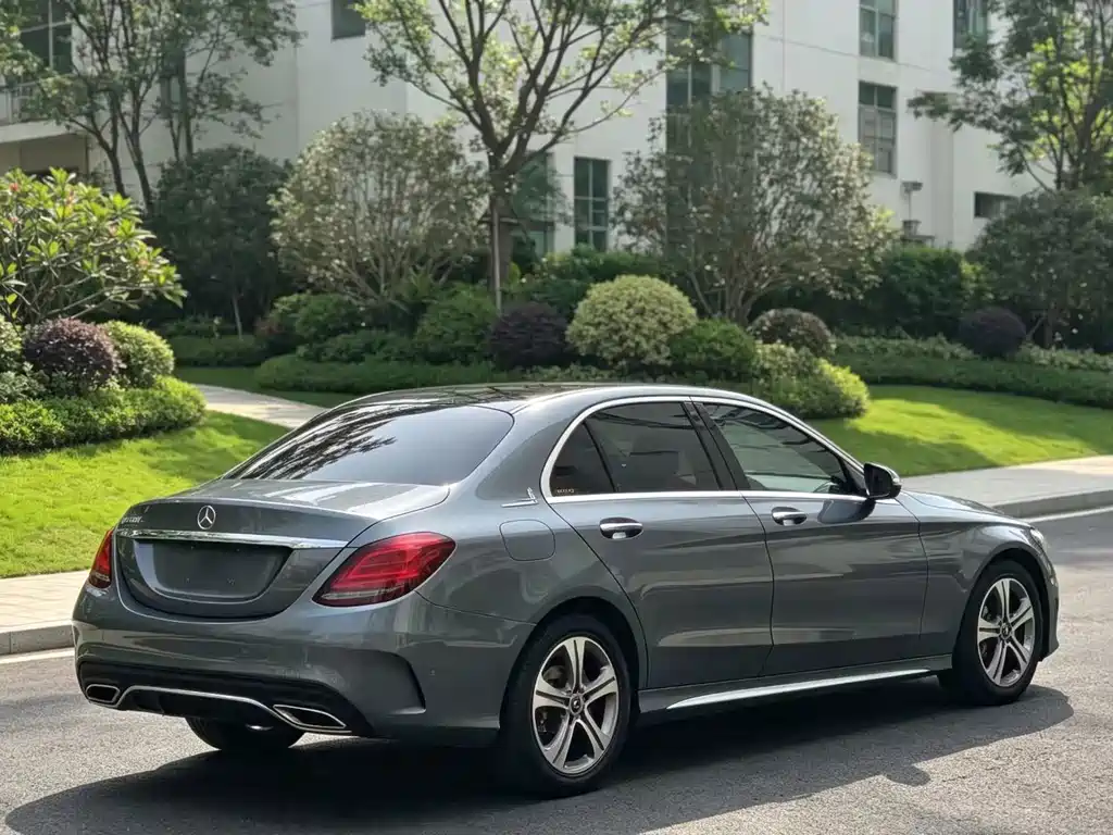 Mercedes-Benz C-Class — миниатюра 5