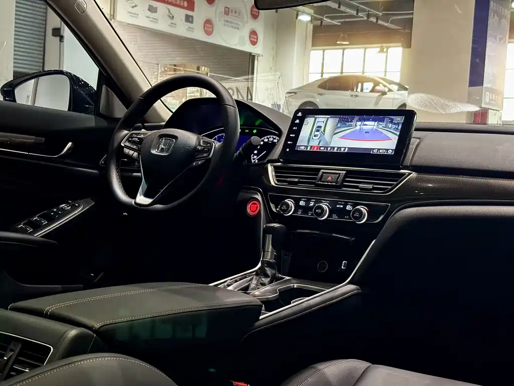 Honda Accord — миниатюра 9