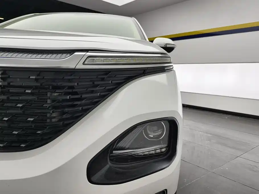 Baojun RM-5 — миниатюра 5