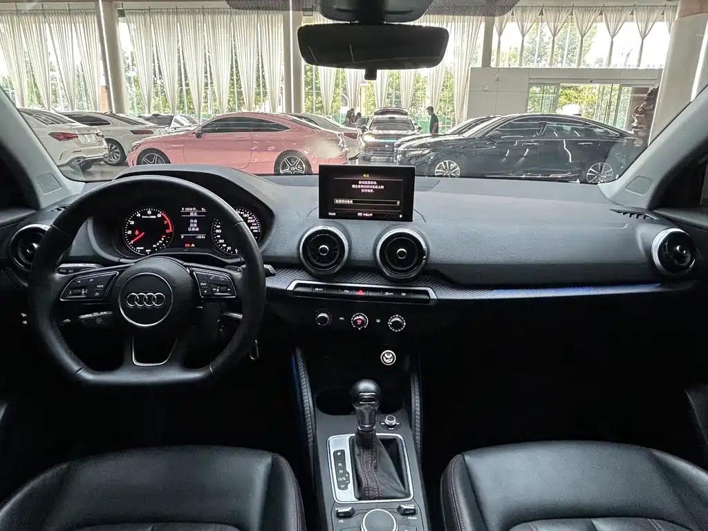 Audi Q2L — миниатюра 31