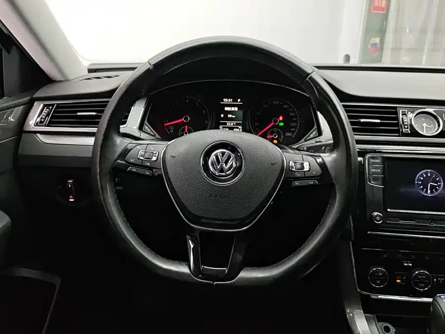 Volkswagen Passat — миниатюра 15