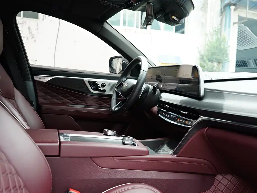 Cadillac CT6 — миниатюра 12