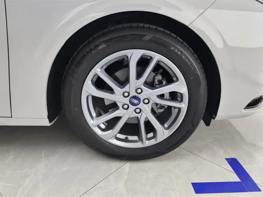 Ford Mondeo 2023 EcoBoost 180 Luxury