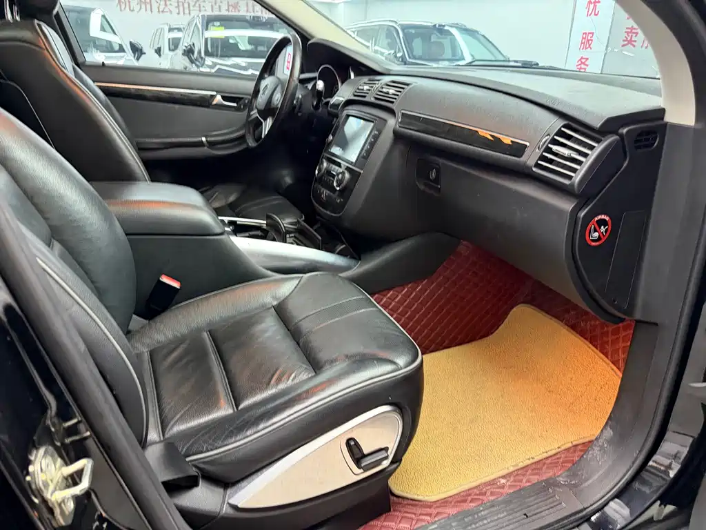 Mercedes-Benz R-Class — миниатюра 8