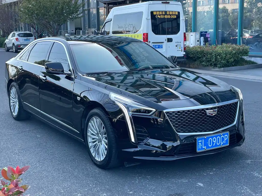CADILLAC CT6