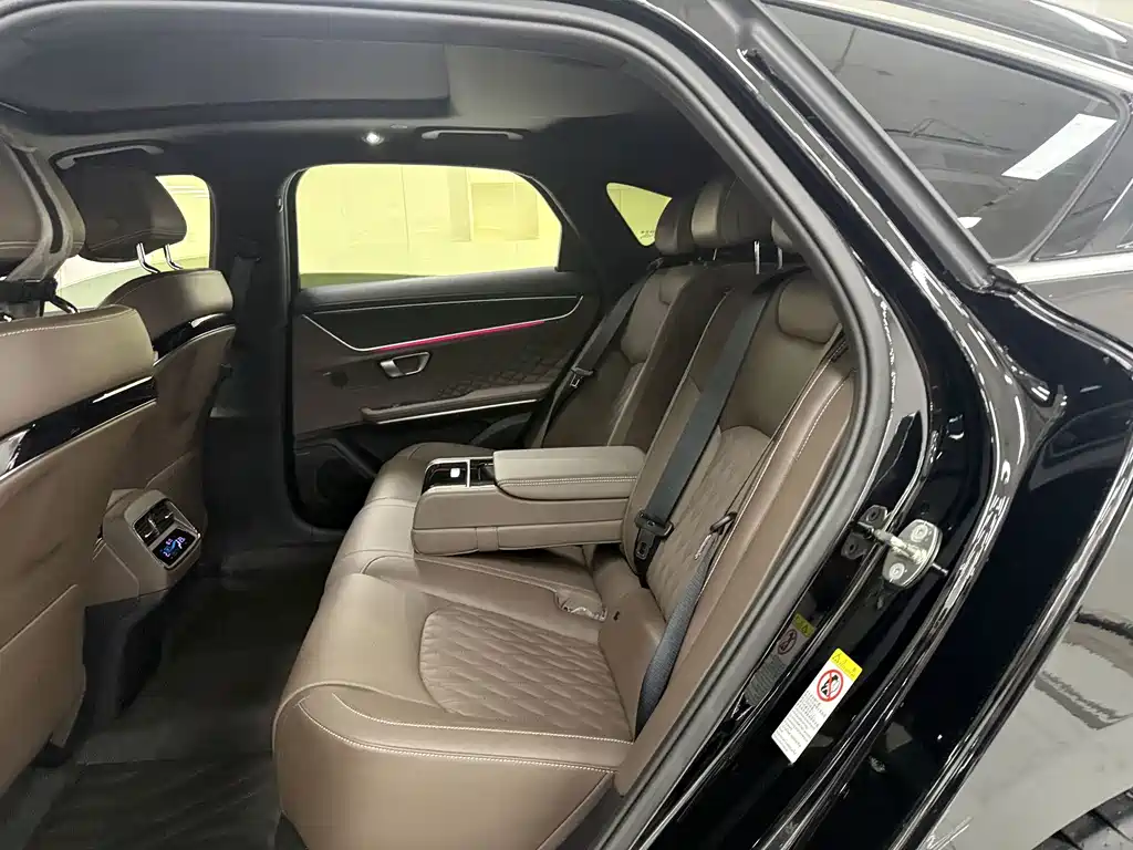 BYD Han — миниатюра 15