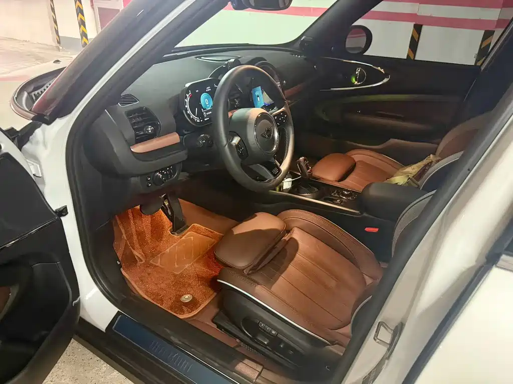 MINI Mini Clubman — миниатюра 6
