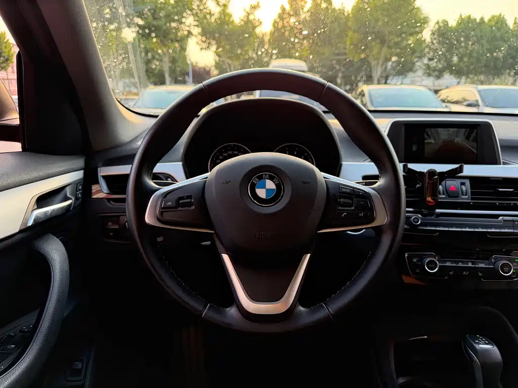 BMW X1 — миниатюра 11