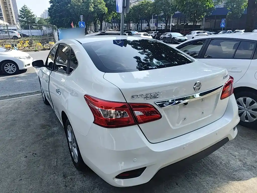 Nissan Sylphy — миниатюра 5