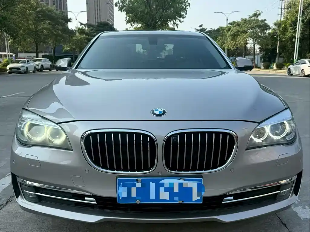 BMW 7 Series 7 2013 730Li Lead