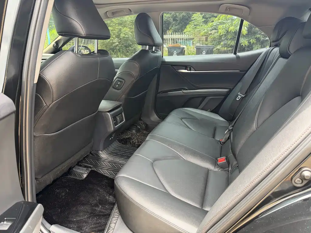 Toyota Camry 2.5Q Flagship Edition, фото 5