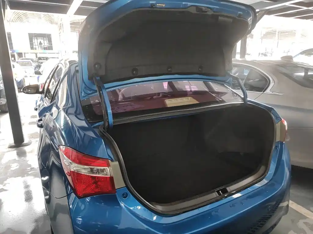Toyota Corolla — миниатюра 19