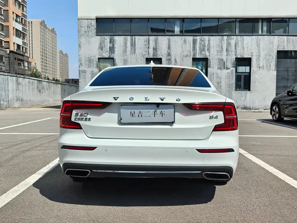 Volvo S60 — миниатюра 9