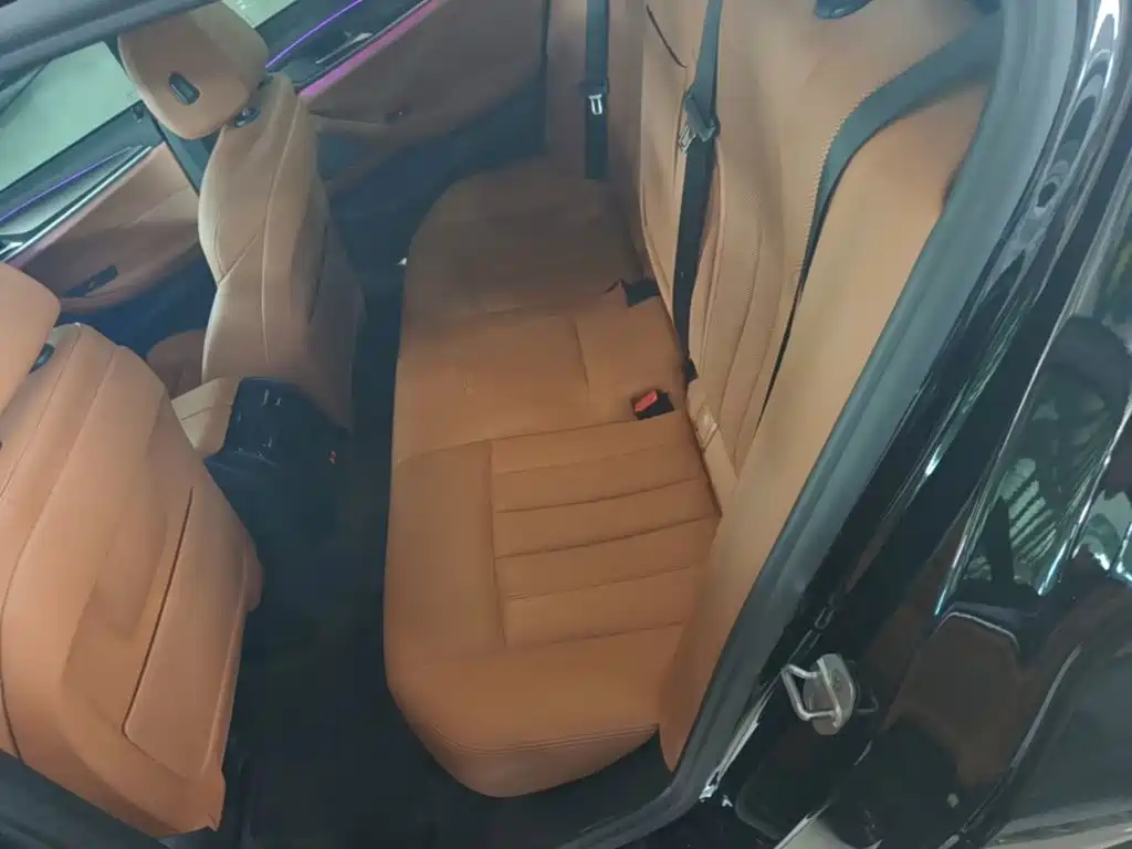 BMW 5 Series (Import) — миниатюра 17
