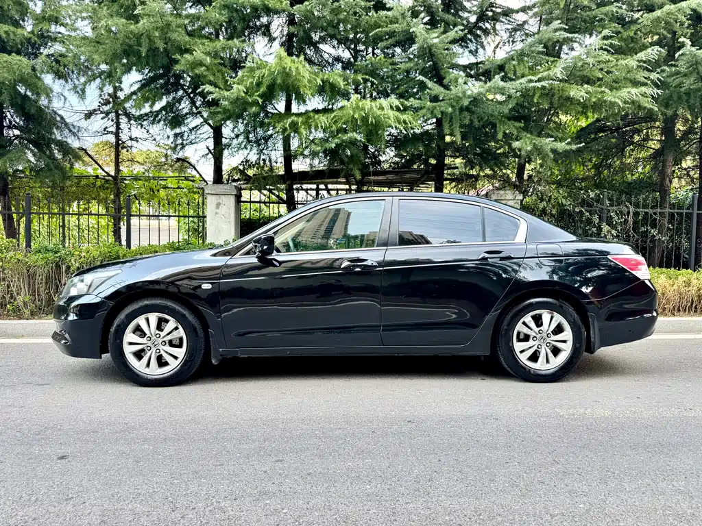 Honda Accord — миниатюра 2
