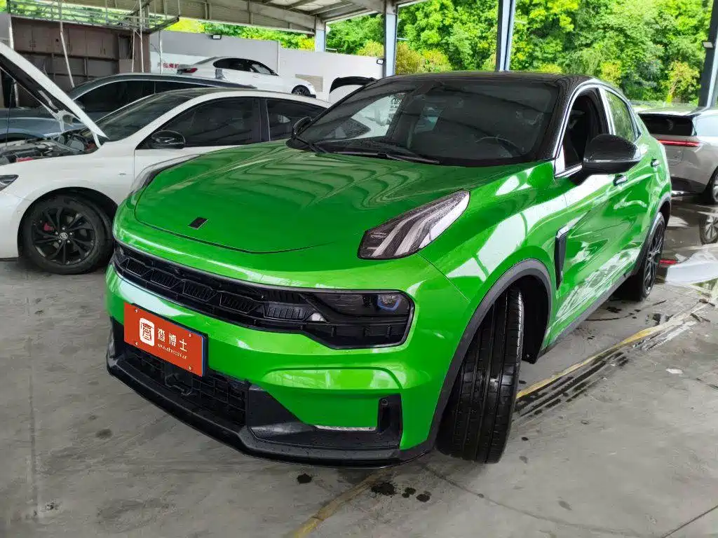 Lynk & Co 05