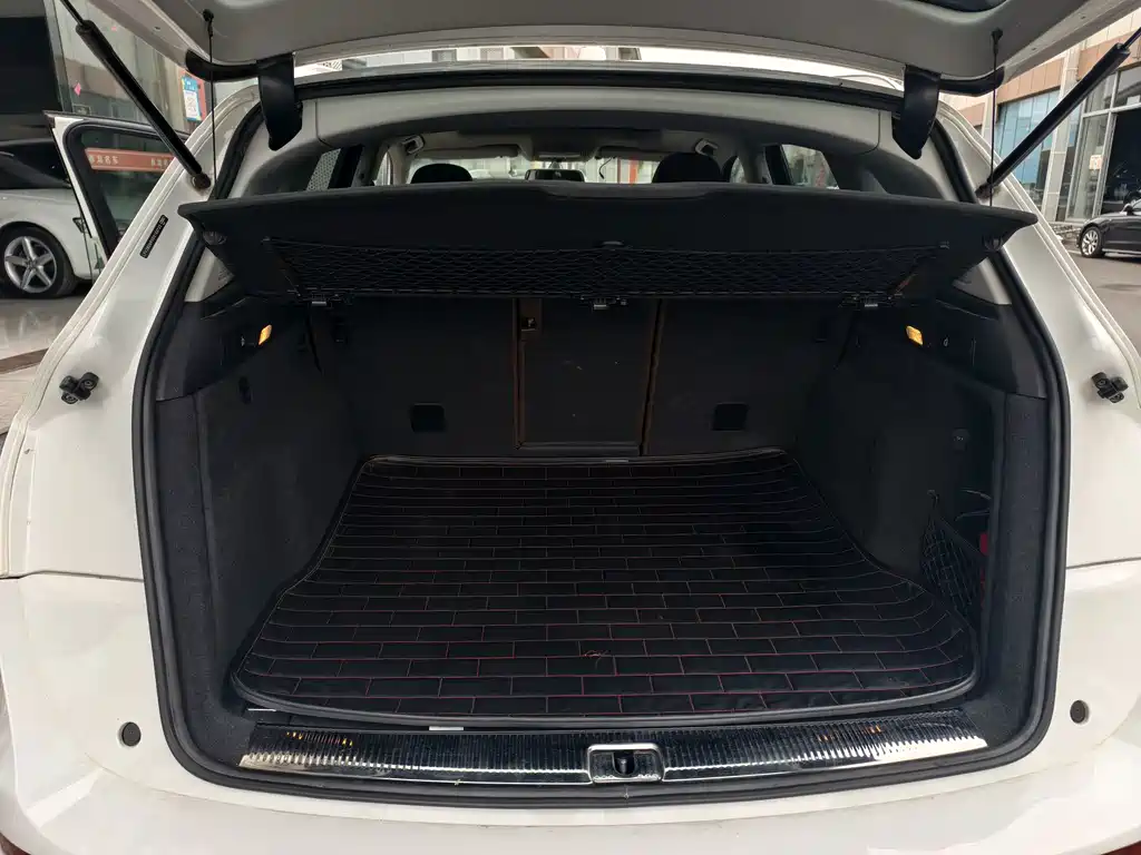 Audi Q5 — миниатюра 30