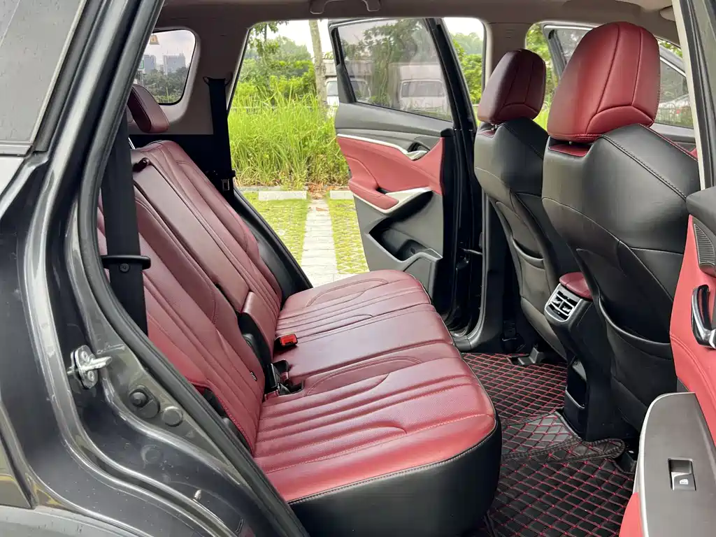 CHANGAN  CS75 PLUS