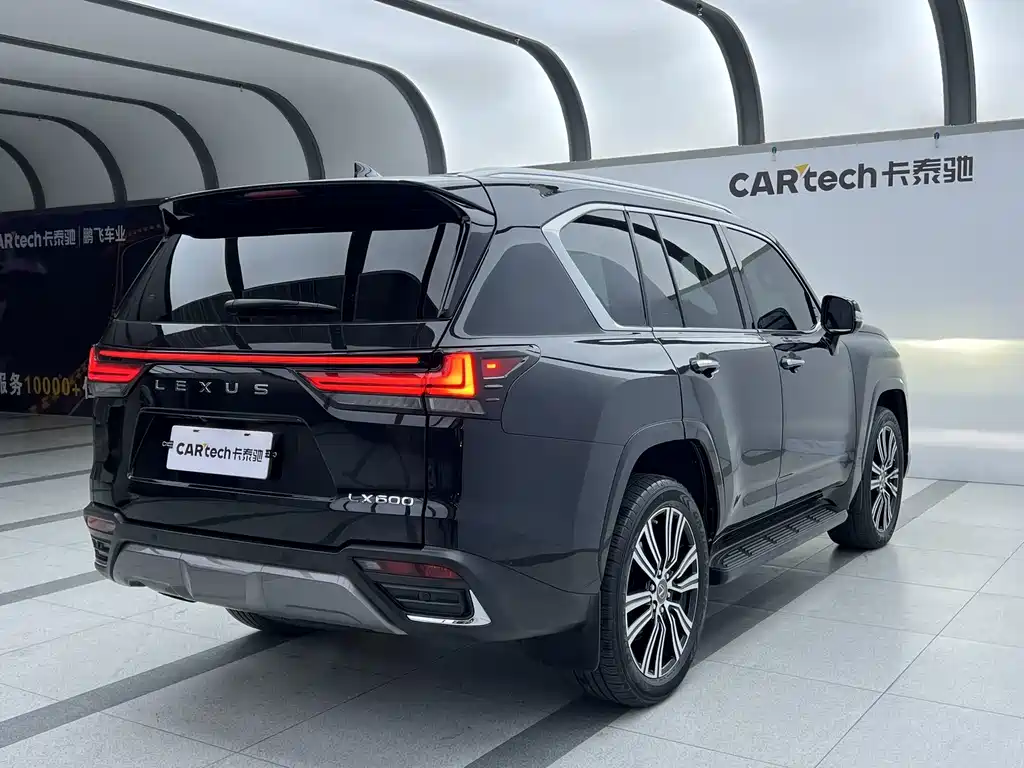 Lexus LX — миниатюра 4