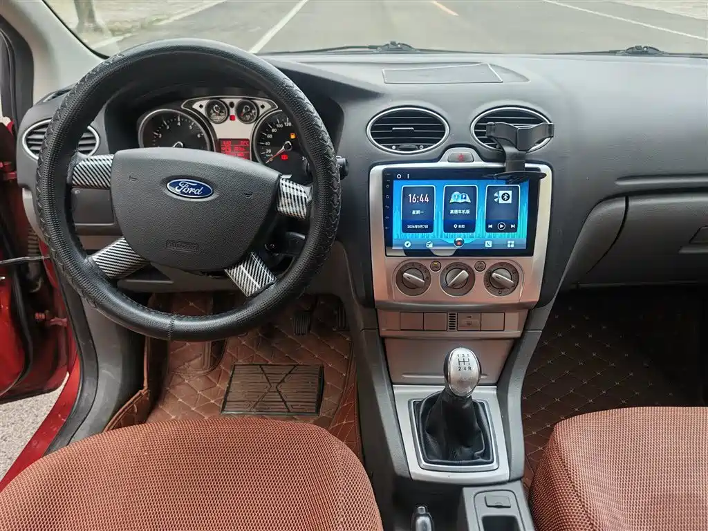 Ford Focus — миниатюра 7