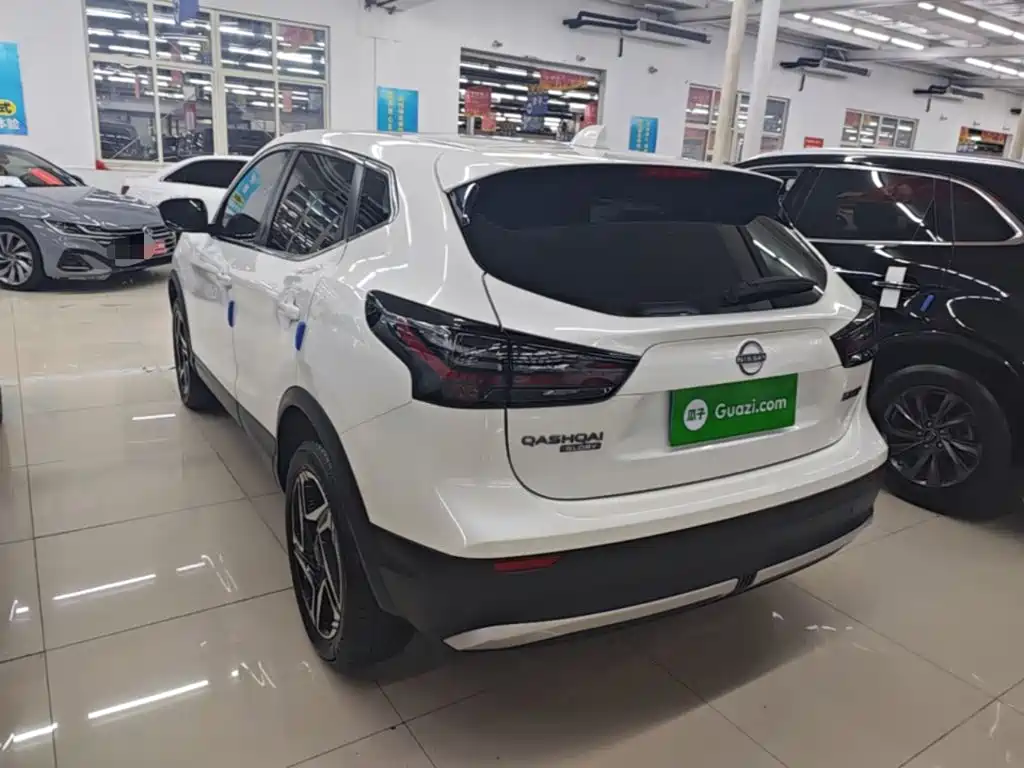 Nissan Qashqai — миниатюра 5
