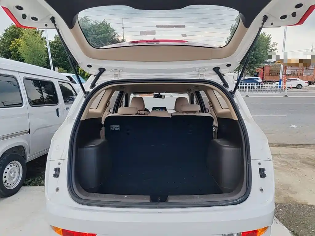 Baojun 310W — миниатюра 19