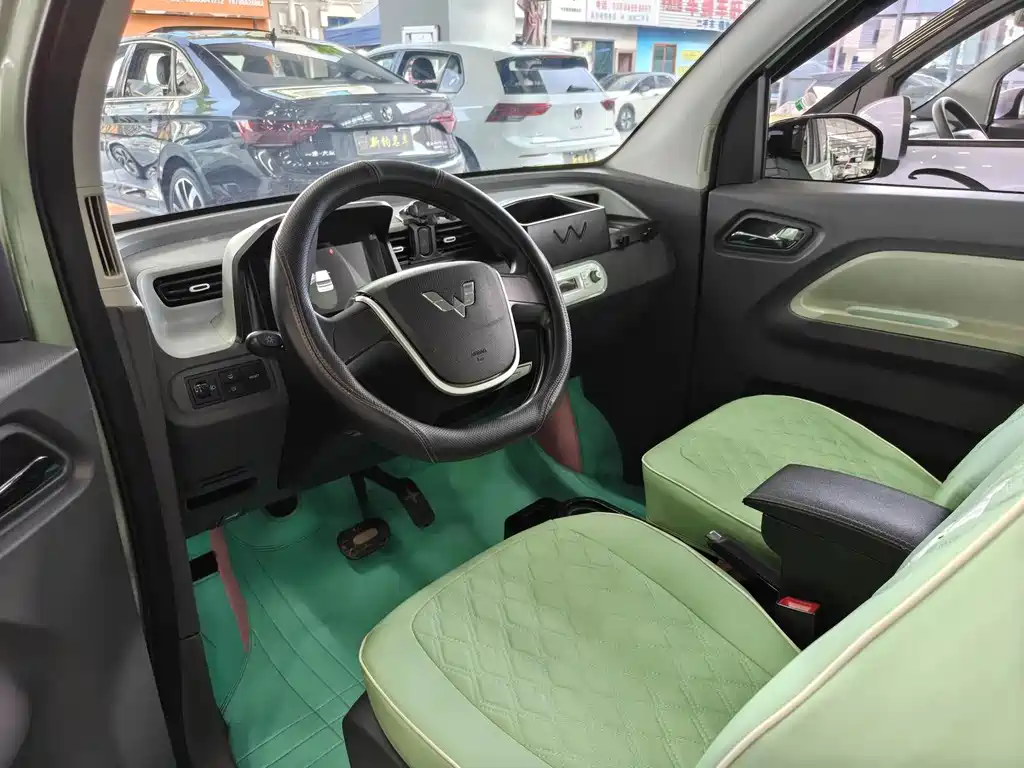Wuling MINIEV — миниатюра 7