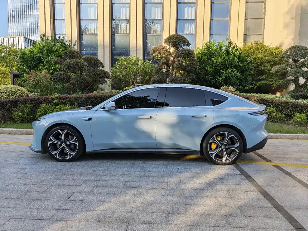 NIO ET5 — миниатюра 4