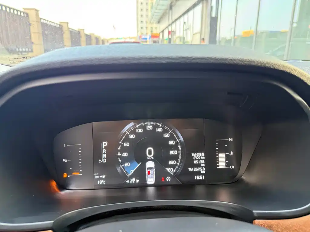 Volvo S90 — миниатюра 16