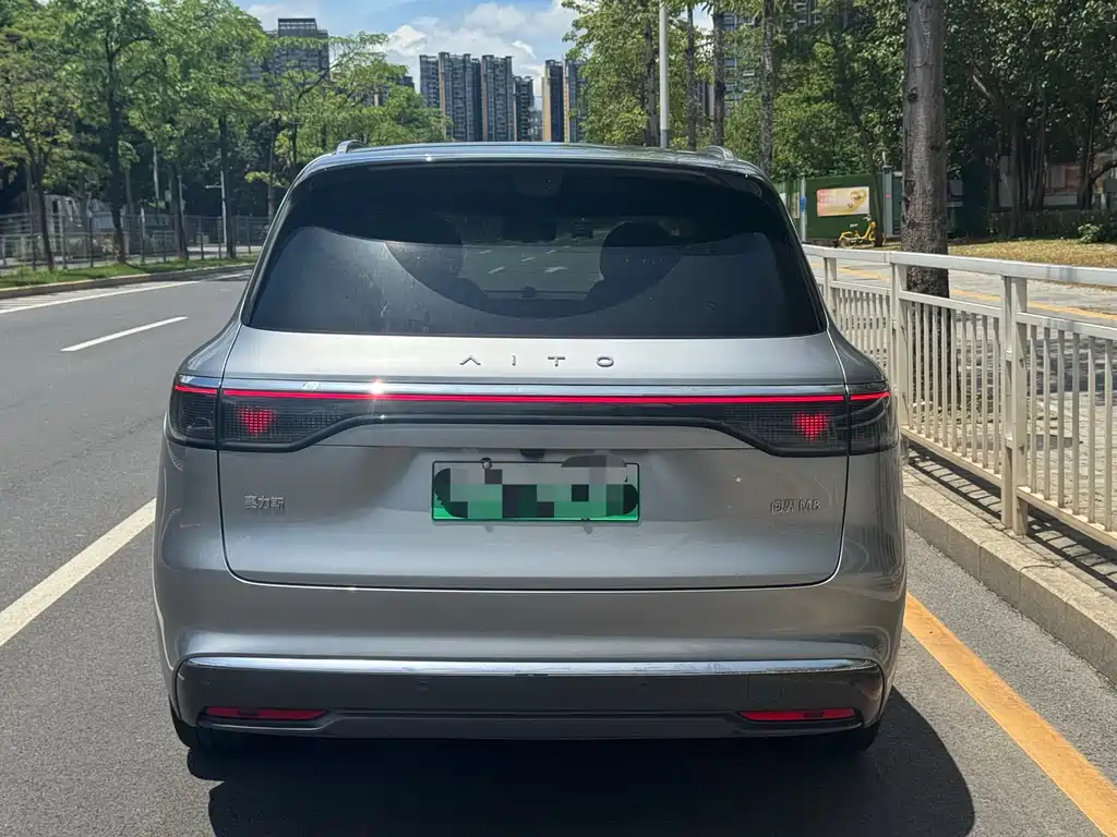 Aito M8 2025 Max+ 53.4kWh 6 мест (192 )