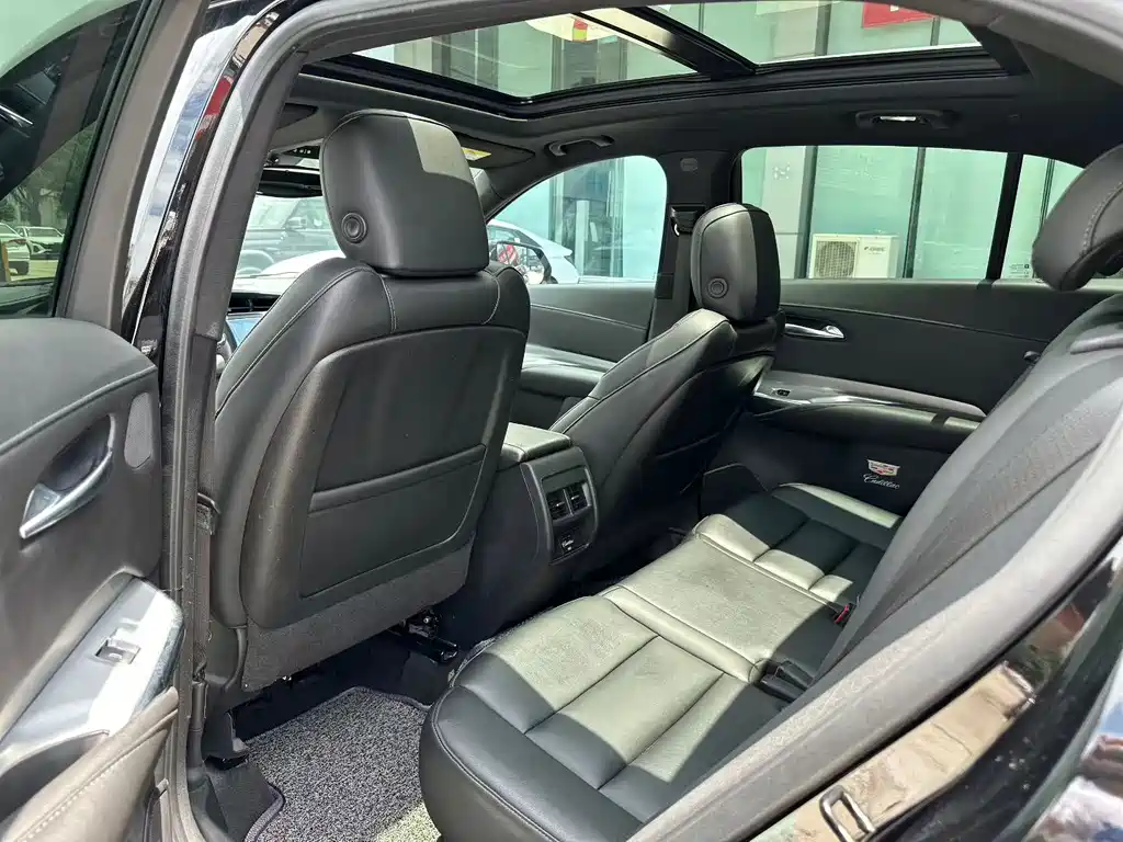 Cadillac XT4 2020 28T Lead