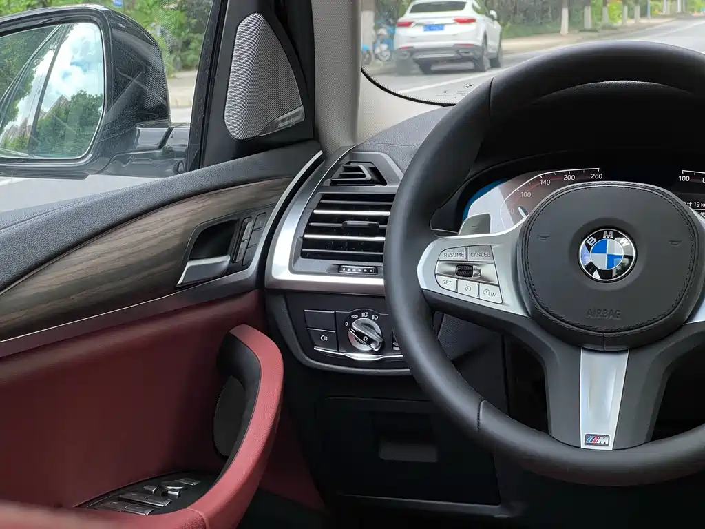 BMW X3 — миниатюра 23