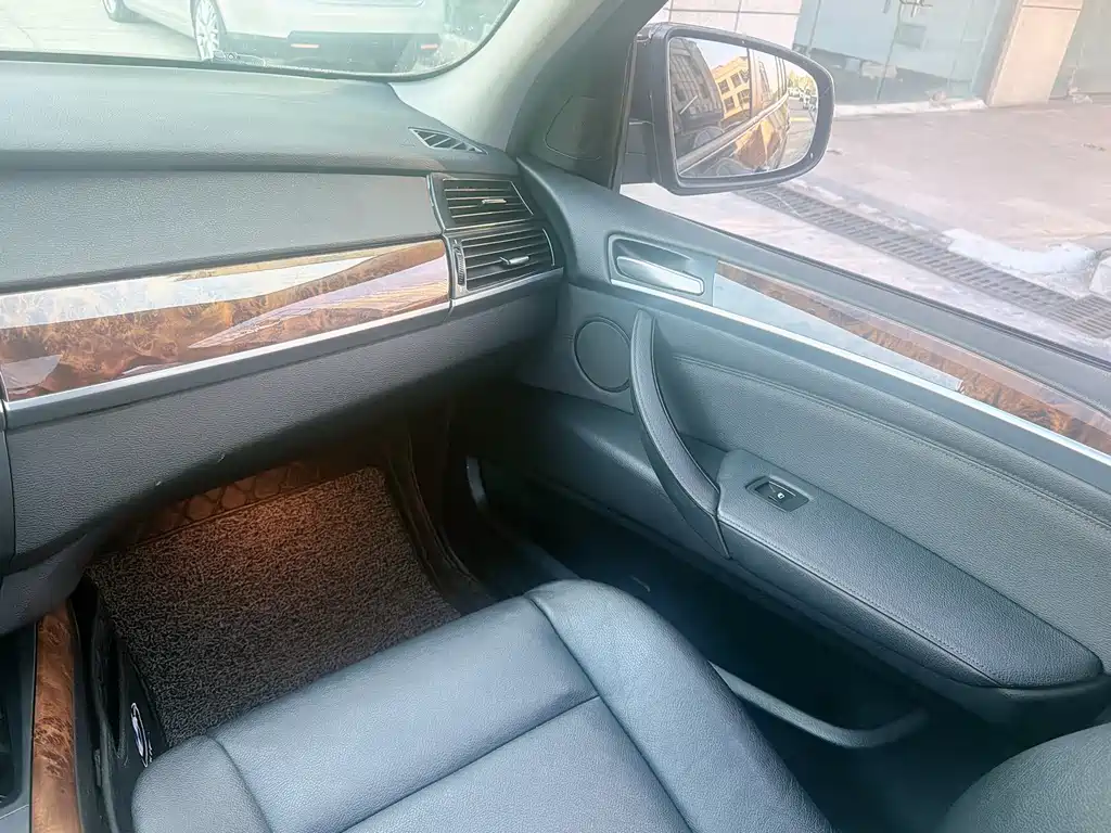 BMW X5 (Import) — миниатюра 16