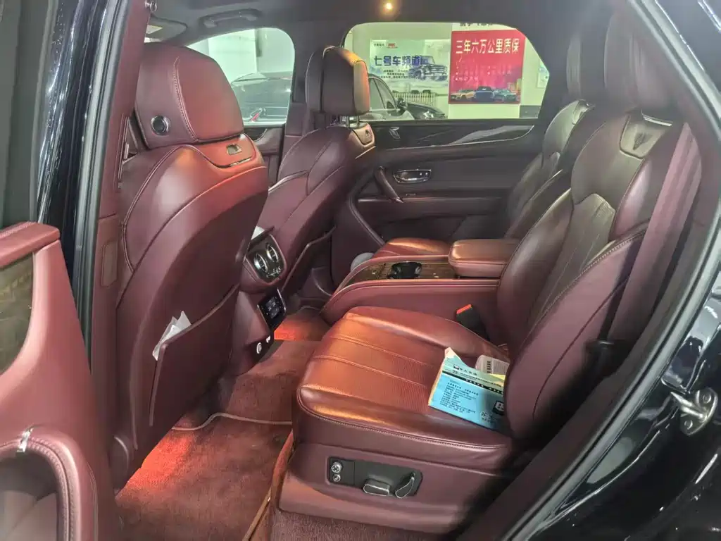 Bentley Bentayga 2018 4.0T V8