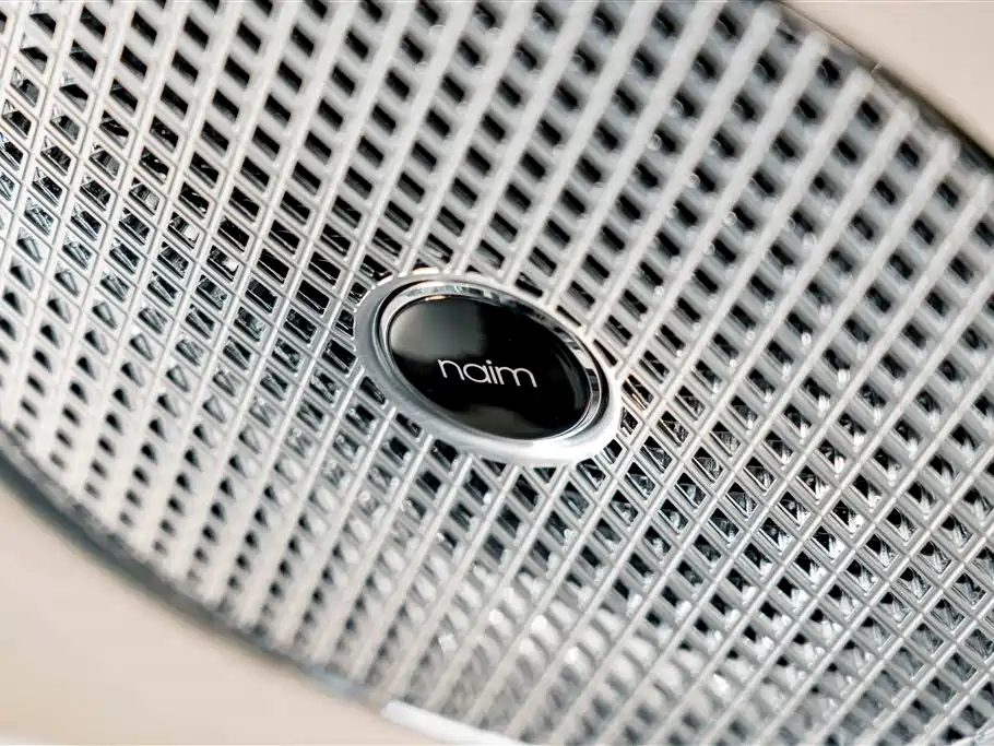Bentley Flying Spur PHEV — миниатюра 20
