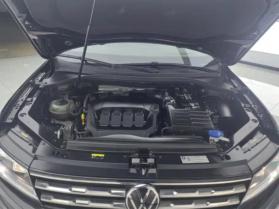 Volkswagen Tiguan L L 2021 330TSI AT