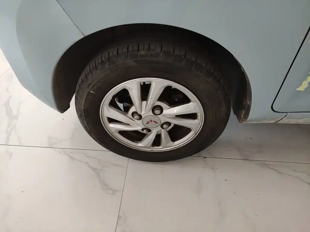 Wuling MINIEV — миниатюра 23