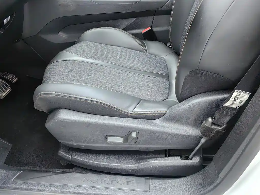 Peugeot 4008 — миниатюра 20