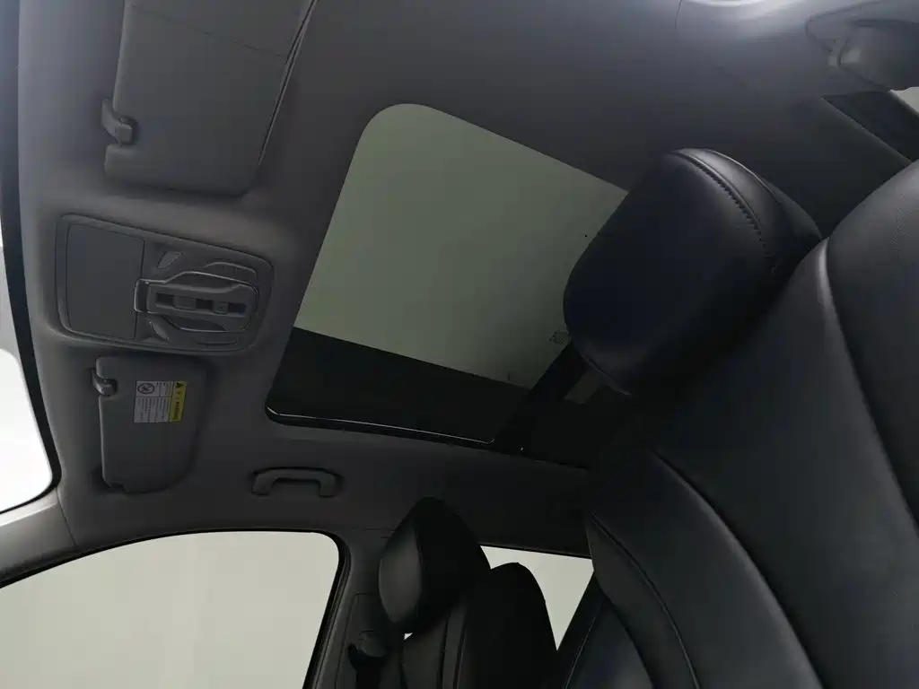 Roewe RX5 MAX — миниатюра 14