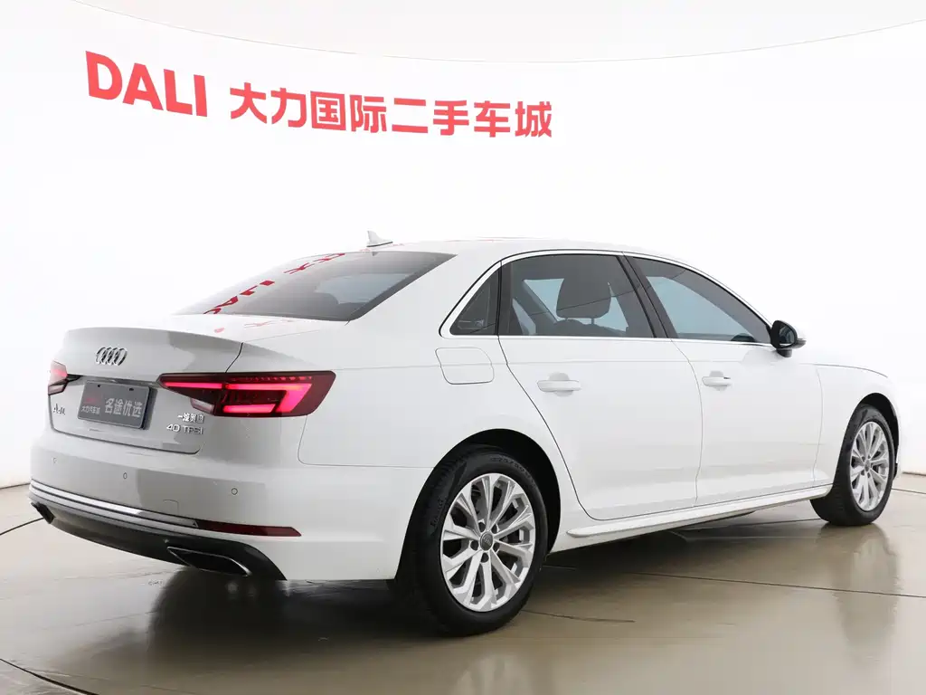 Audi A4L — миниатюра 5